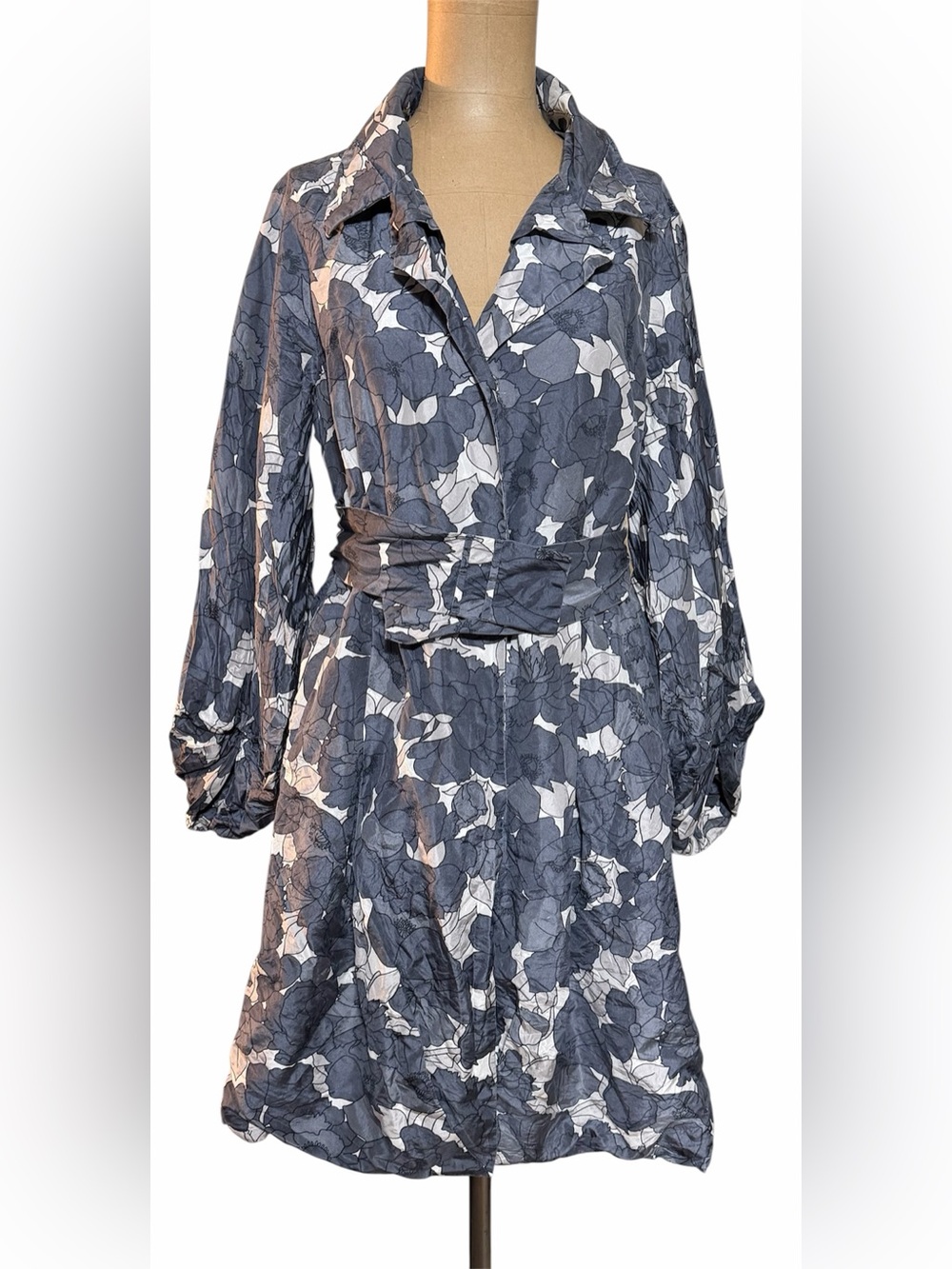 Sportmax Max Mara Dress Gray Floral Silk Button Front Belted Rare Vintage size 8